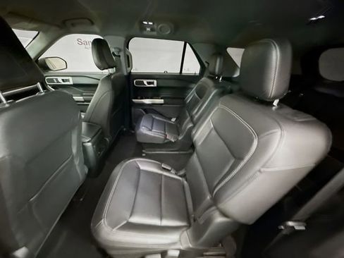 Used 2023 Ford Explorer XLT w/ Equipment Group 202A image 23
