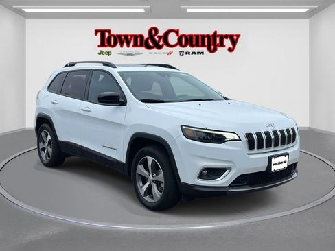 Used 2022 Jeep Cherokee Limited image 1