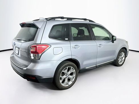 Used 2018 Subaru Forester 2.5i Touring w/ Popular Package #2 AWD/4WD image 9