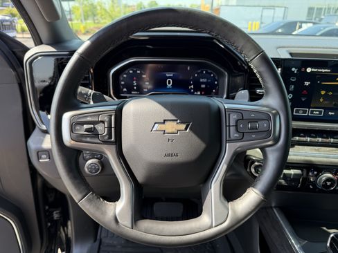 Used 2024 Chevrolet Silverado 1500 LTZ w/ LTZ Convenience Package II AWD/4WD image 19