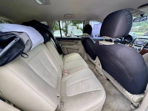Used 2009 Hyundai Santa Fe GLS FWD image 15