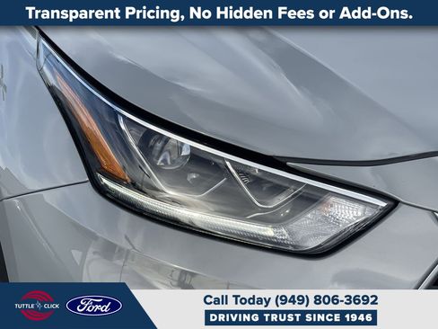 Used 2023 Toyota Highlander Bronze Edition image 7