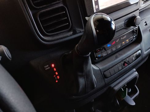 Used 2025 RAM ProMaster 2500 w/ U-Haul Equipment Group FWD image 29