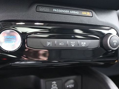 New 2025 Ford Escape SE w/ PHEV Premium Package image 8