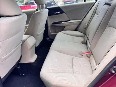 Used 2017 Honda Accord LX image 15