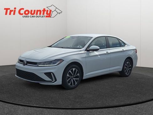 Used 2025 Volkswagen Jetta S FWD image 3
