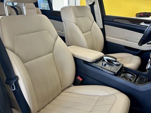 Used 2019 Mercedes-Benz GLS 450 4MATIC image 16