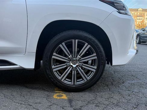 Used 2017 Lexus LX 570 4WD image 8