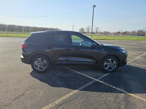 Certified 2025 Ford Escape ST-Line FWD image 4