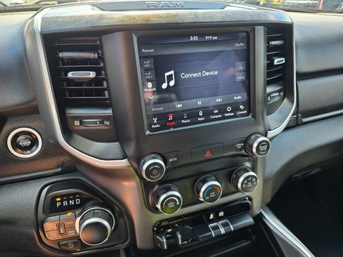 Used 2020 RAM 1500 Big Horn AWD/4WD image 18