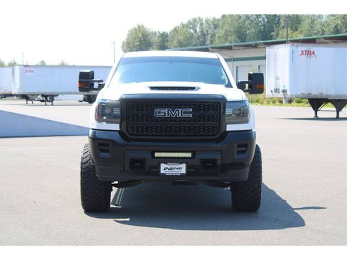 Used 2019 GMC Sierra 2500 4x4 Crew Cab w/ Sierra Convenience Package image 5