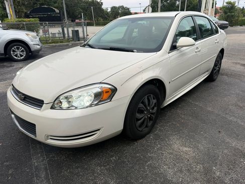 Used 2009 Chevrolet Impala LS FWD image 1