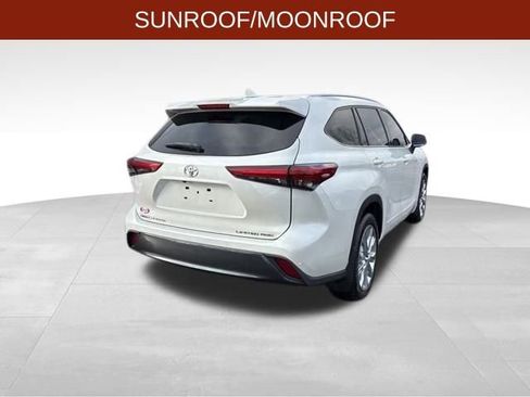 Used 2020 Toyota Highlander Limited image 7