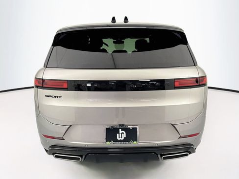 New 2026 Land Rover Range Rover Sport Dynamic SE AWD/4WD image 6