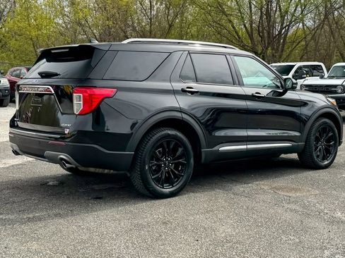 Certified 2023 Ford Explorer Limited w/ Equipment Group 301A AWD/4WD image 3