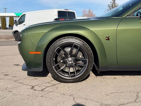 Used 2021 Dodge Challenger R/T Scat Pack image 11