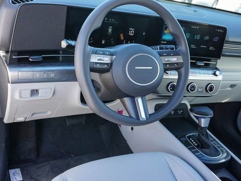 New 2026 Hyundai Kona SE FWD image 9