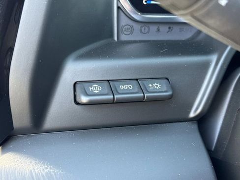 Used 2024 GMC Sierra 1500 AT4 w/ Technology Package AWD/4WD image 29