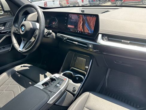 Used 2025 BMW X1 xDrive28i AWD/4WD image 18