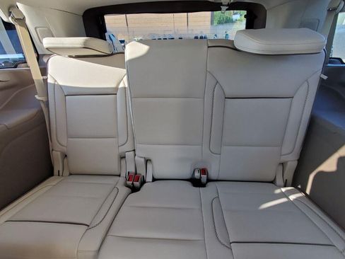 Used 2021 GMC Yukon Denali w/ Denali Ultimate Package AWD/4WD image 7