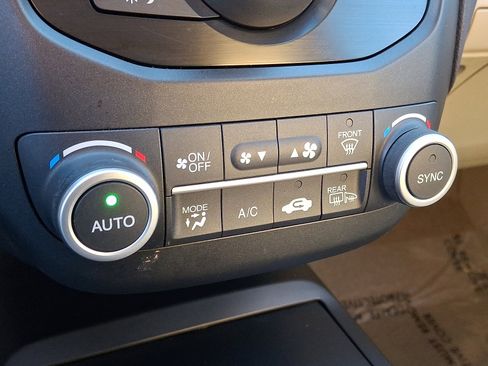 Used 2018 Acura RDX AWD image 16