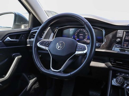 Certified 2023 Volkswagen Jetta SE FWD image 14