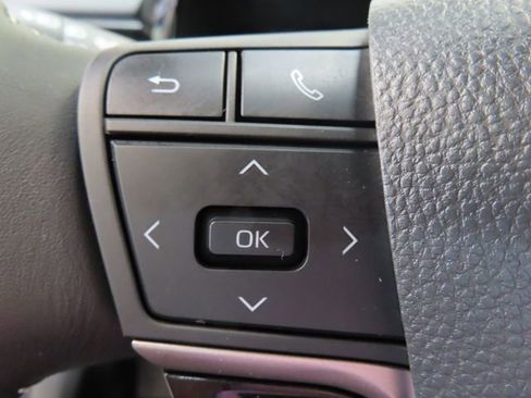 Used 2026 Toyota Camry SE w/ Convenience Package FWD image 18
