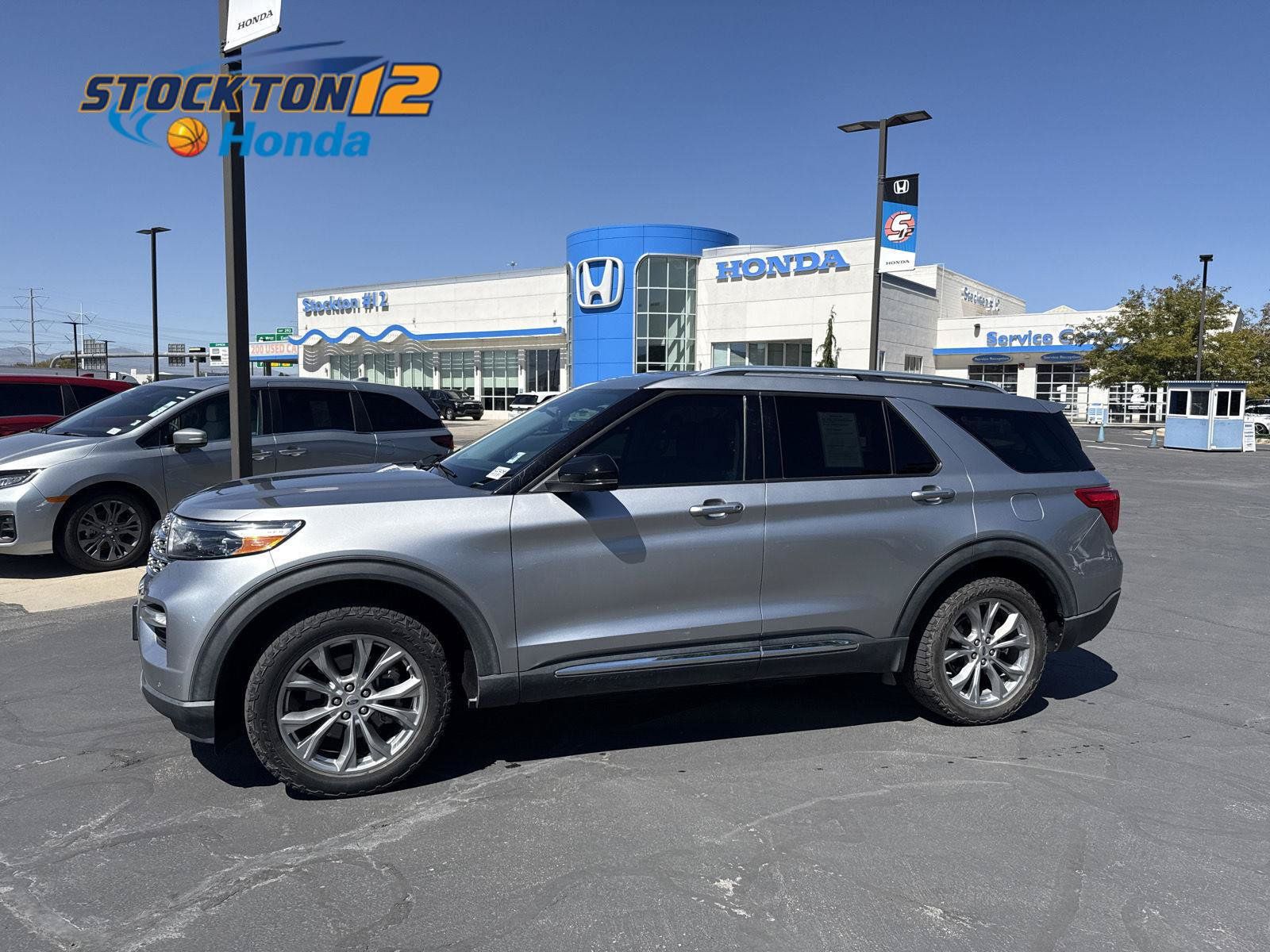 Used 2021 Ford Explorer Limited w/ Equipment Group 301A AWD/4WD image 1