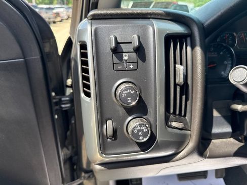 Used 2018 Chevrolet Silverado 1500 LT w/ All Star Edition AWD/4WD image 27