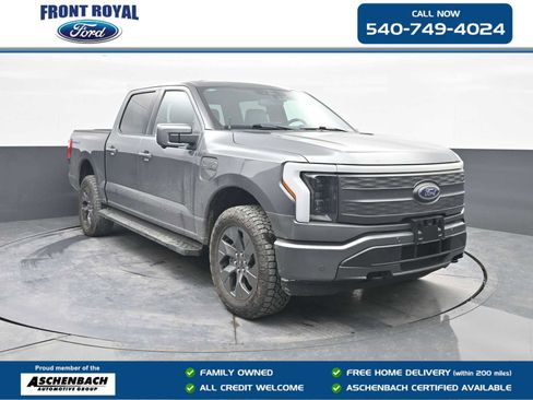 Used 2023 Ford F150 Lightning Lariat image 47