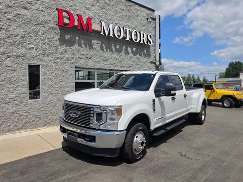 Used 2020 Ford F350 XLT AWD/4WD image 17