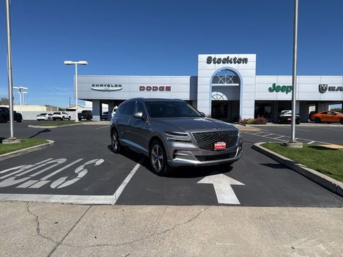 Used 2023 Genesis GV80 2.5T w/ Prestige 20" Package image 2