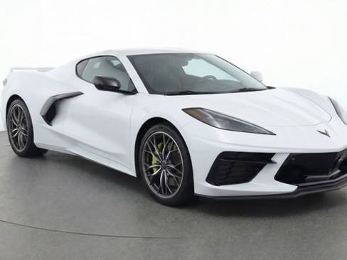 Used 2023 Chevrolet Corvette Stingray Premium Cpe w/ Z51 Performance Package image 8