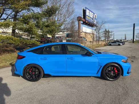 Used 2025 Honda Civic Type R image 2