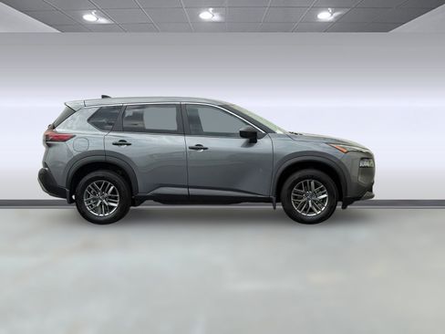 Used 2023 Nissan Rogue S image 7