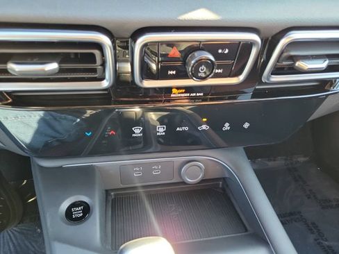 New 2026 Nissan Sentra SR w/ Floor Mat Package FWD image 27