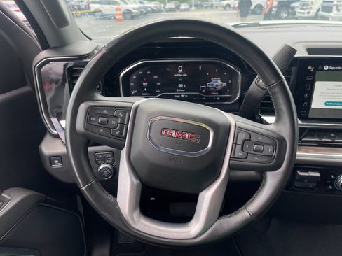 Used 2025 GMC Sierra 1500 SLT AWD/4WD image 25