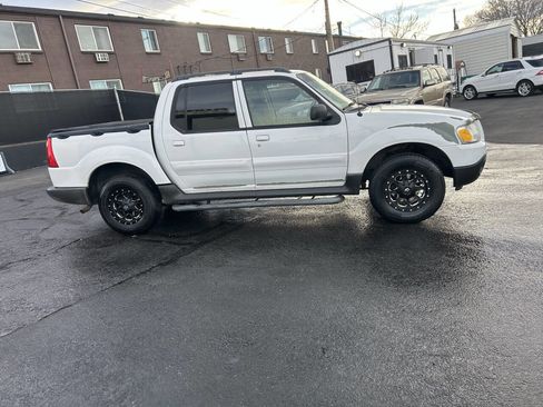 Used 2005 Ford Explorer Sport Trac XLT image 25