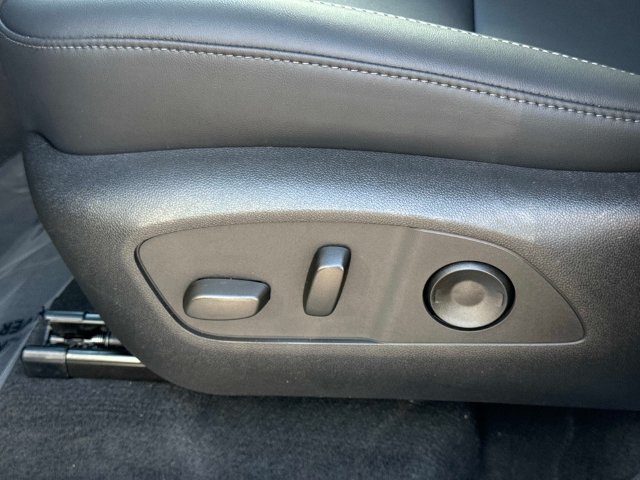 New 2026 GMC Acadia Elevation w/ Black Edition FWD image 18