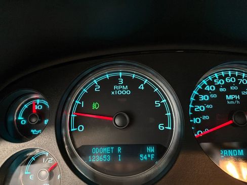 Used 2014 GMC Yukon XL Denali AWD/4WD image 11