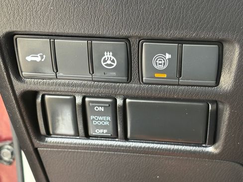 Used 2022 Nissan Armada Platinum w/ Captain's Chairs Package image 22