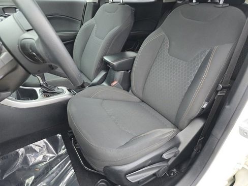 Used 2018 Jeep Compass Sport image 6