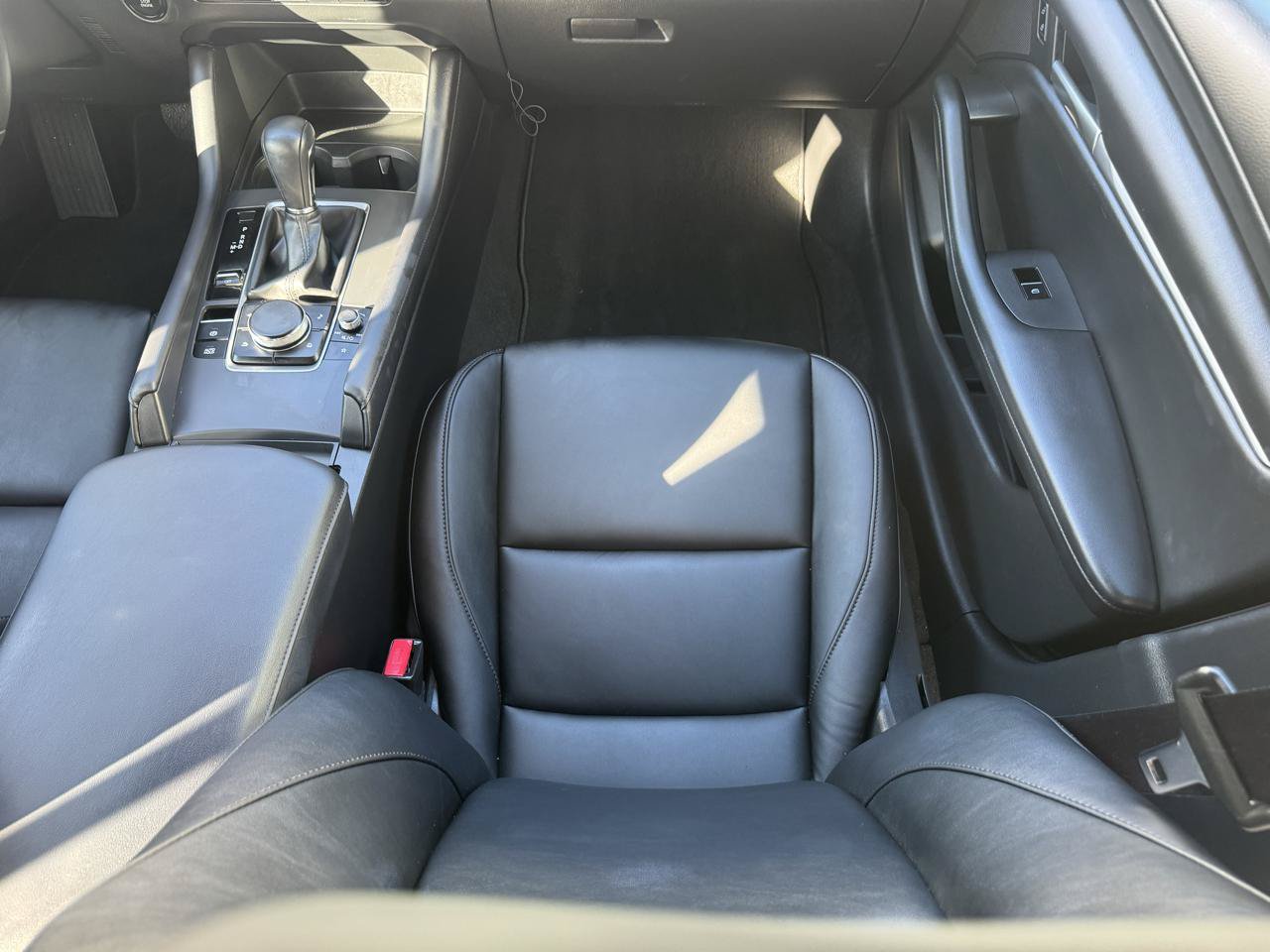 Used 2023 MAZDA MAZDA3 s FWD image 25