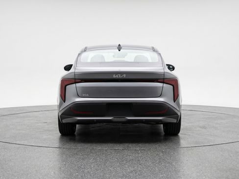 Used 2025 Kia K4 LXS image 7