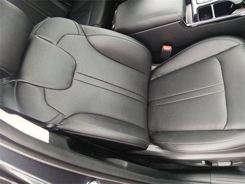 Certified 2023 Kia Sorento SX image 26