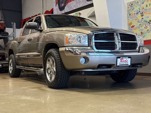 Used 2006 Dodge Dakota Laramie w/ Trailer Tow Group image 46