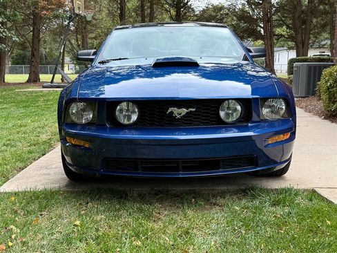 Used 2009 Ford Mustang GT Premium image 27