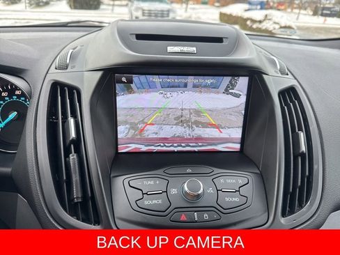 Used 2014 Ford Escape SE w/ Equipment Group 201A image 4