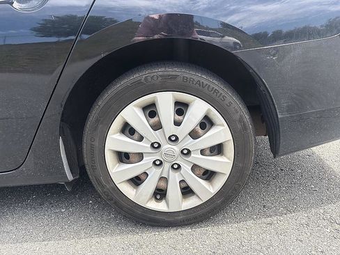 Used 2015 Nissan Sentra SV FWD image 10