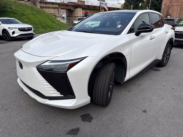 Used 2024 Lexus RZ 300e Premium w/ Accessory Package (Z1) FWD image 5